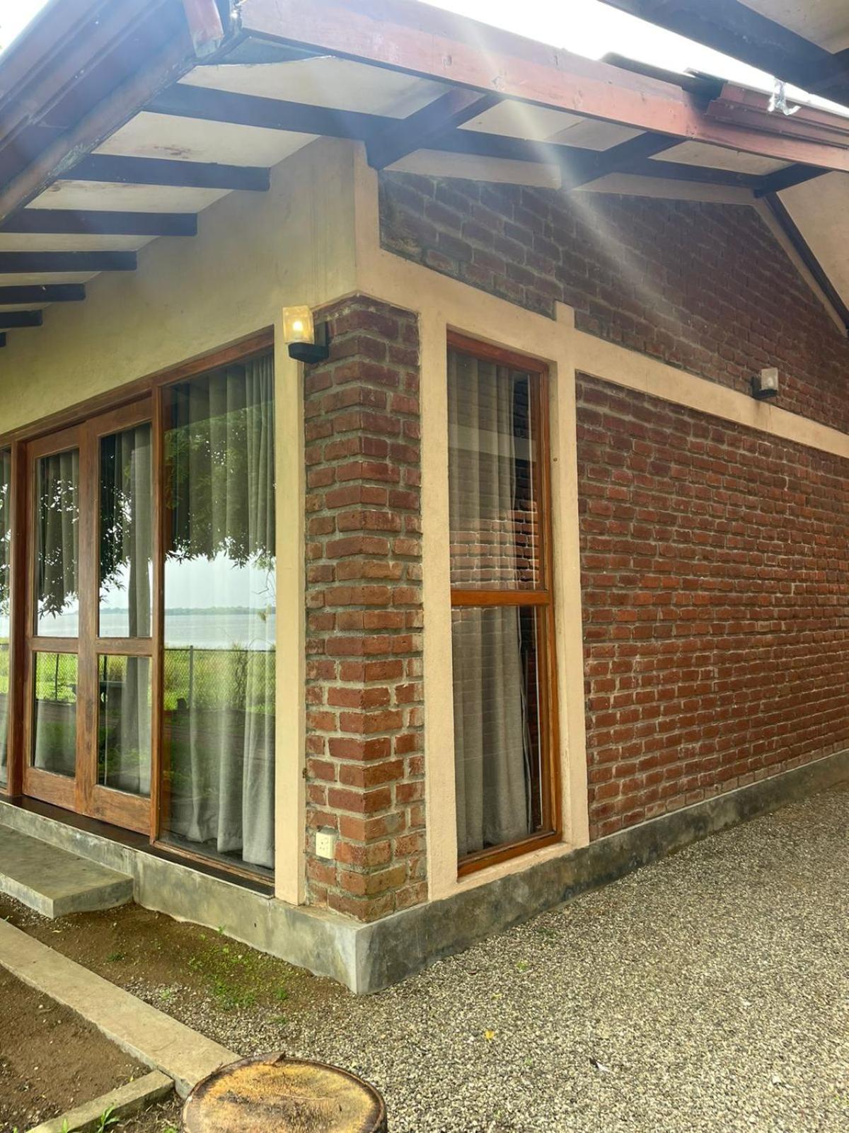Hotel Lake Park Polonnaruva Kültér fotó